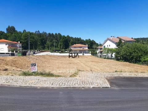Lote de terreno para construção