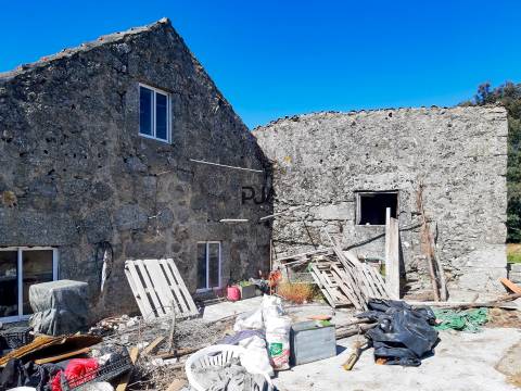 Quinta com cerca de 7ha, Rancozinho