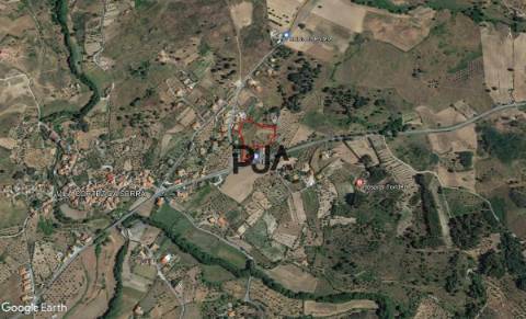 Terreno com viabilidade de construção em Vila Cortês