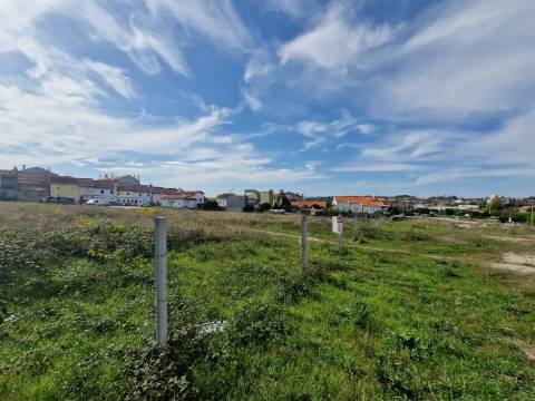 Terreno para construção em Nelas