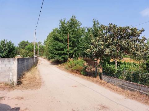 Lote de terreno para construção