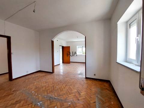 Moradia T5 em Sangemil, Penalva do Castelo