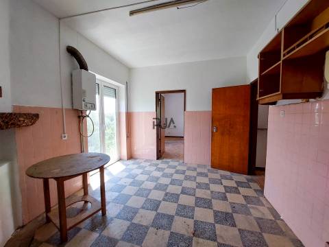 Moradia T5 em Sangemil, Penalva do Castelo