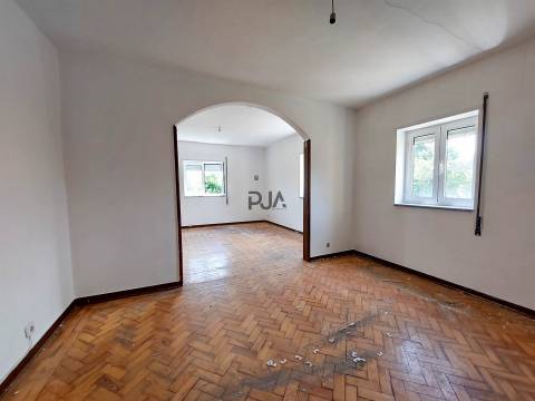 Moradia T5 em Sangemil, Penalva do Castelo