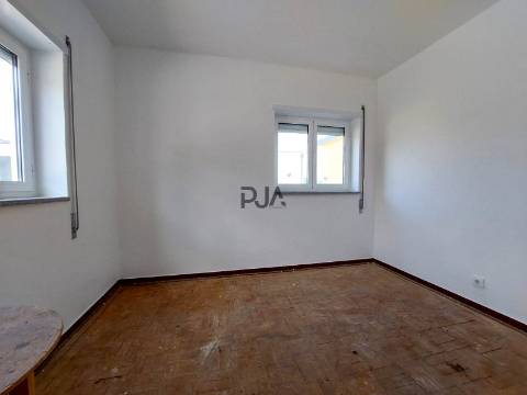 Moradia T5 em Sangemil, Penalva do Castelo