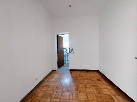 Moradia T5 em Sangemil, Penalva do Castelo