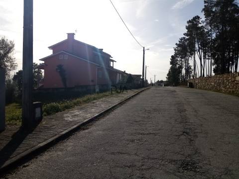 Lote de terreno para construção em Gandufe