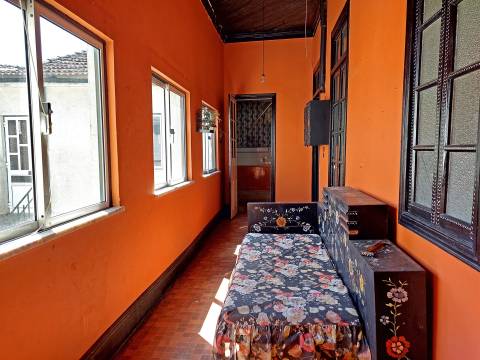 Edifício para restaurar em Mangualde