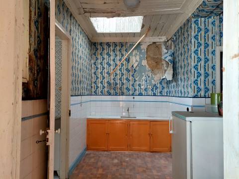 Edifício para restaurar em Mangualde