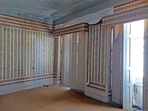 Edifício para restaurar em Mangualde