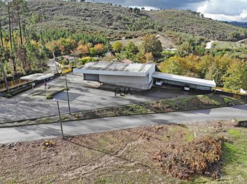 Pavilhão em Fagilde