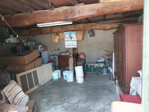 Moradia T2 em Vila Cortês da Serra