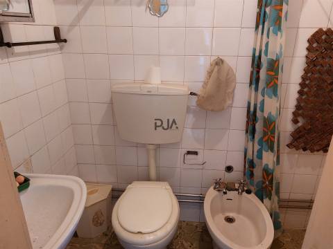 Moradia T2 em Vila Cortês da Serra