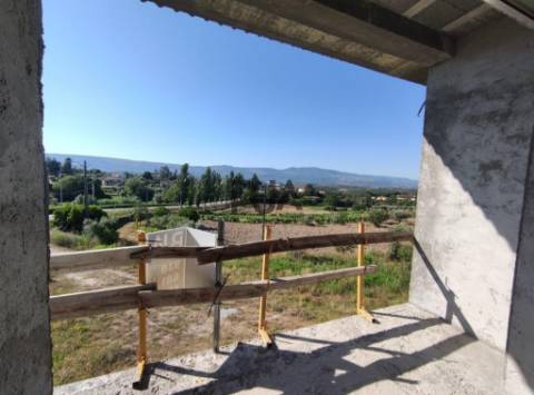 Moradia T3 Isolada em construção