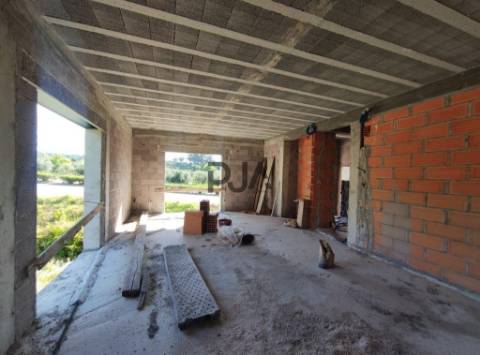 Moradia T3 Isolada em construção