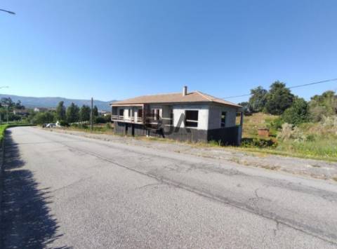 Moradia T3 Isolada em construção