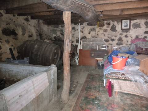 Moradia T3 para recuperar