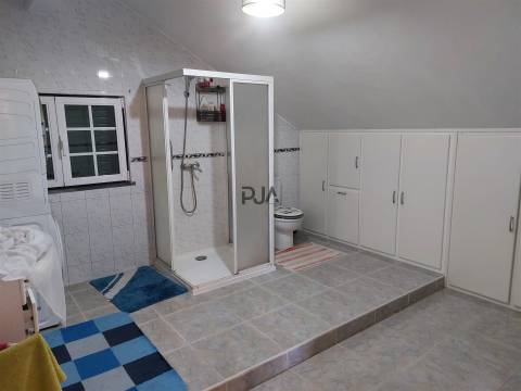 Moradia isolada T5 em Penalva do Castelo