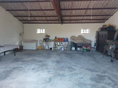 Moradia isolada T5 em Penalva do Castelo