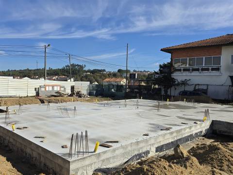 Moradias Geminadas T3 em Povoa de Abravese , Viseu