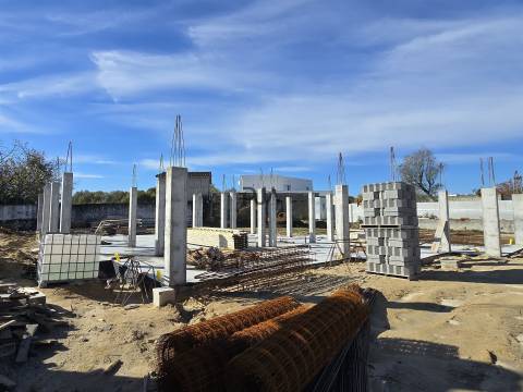 Moradias Geminadas T3 em Povoa de Abravese , Viseu