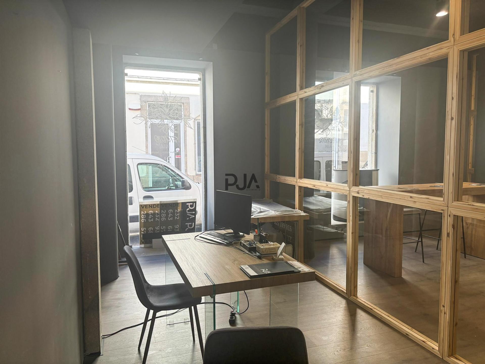 Espaços Comerciais Coworking em Tondela