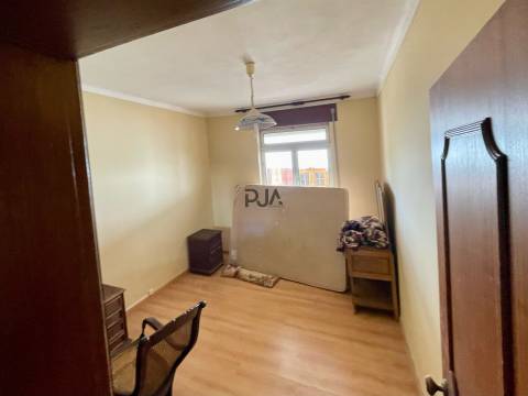 Quinta com 3 apartamentos em Figueiró, Viseu