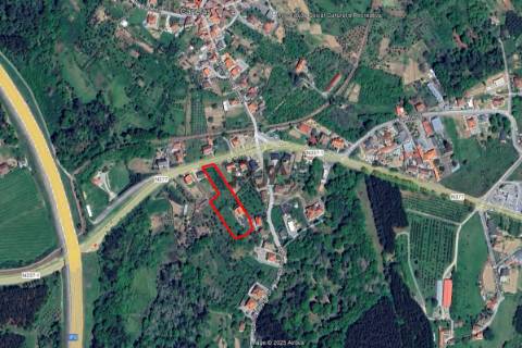 Quinta com 3 apartamentos em Figueiró, Viseu