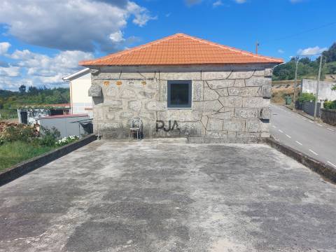 Moradia Isolada em Casais, Mangualde