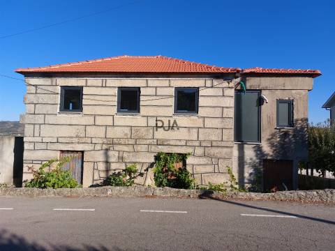 Moradia Isolada em Casais, Mangualde