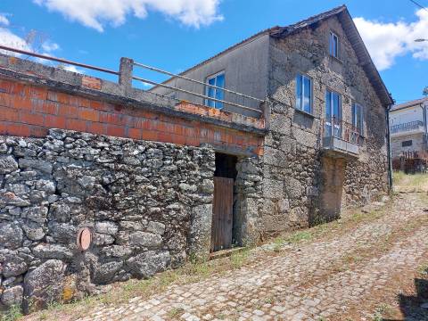 Moradia Rústica T2 em Castelo de Penalva, Penalva do Castelo