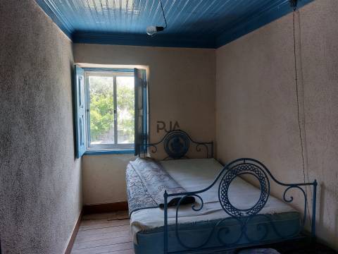 Moradia Rústica T2 em Castelo de Penalva, Penalva do Castelo