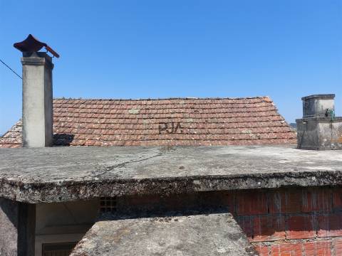 Moradia Rústica T2 em Castelo de Penalva, Penalva do Castelo