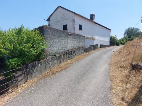 Moradia T6 Venda em Celorico (São Pedro e Santa Maria) e Vila Boa do Mondego,Celorico da Beira
