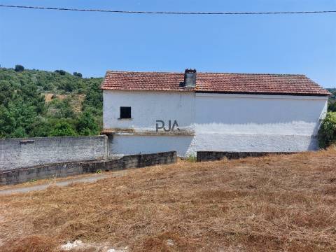 Moradia T6 Venda em Celorico (São Pedro e Santa Maria) e Vila Boa do Mondego,Celorico da Beira