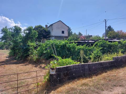 Moradia T6 Venda em Celorico (São Pedro e Santa Maria) e Vila Boa do Mondego,Celorico da Beira