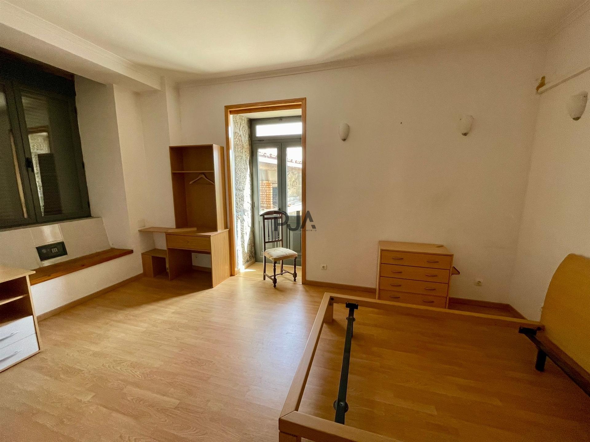 Apartamento T2 em Sangemil, Penalva do Castelo