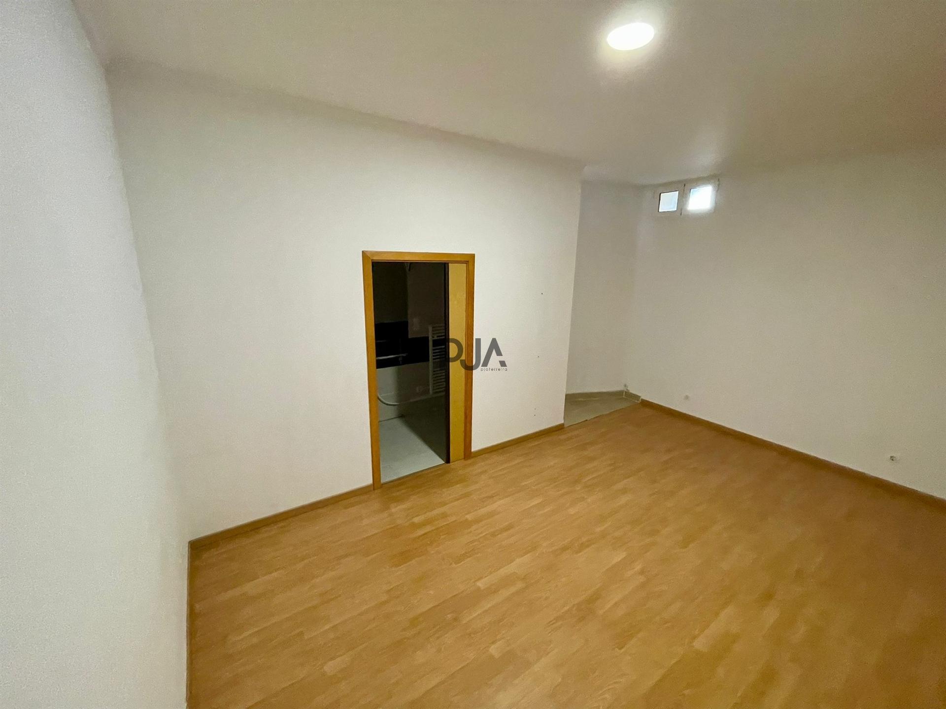 Apartamento T2 em Sangemil, Penalva do Castelo