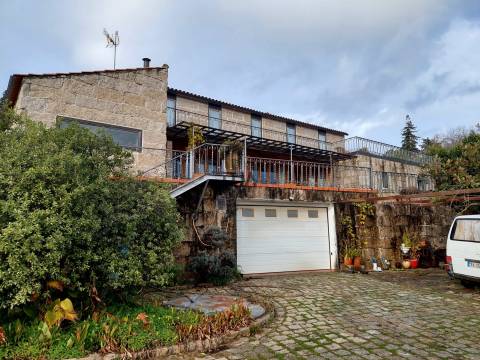 Moradia T8 em Ínsua, Penalva do Castelo