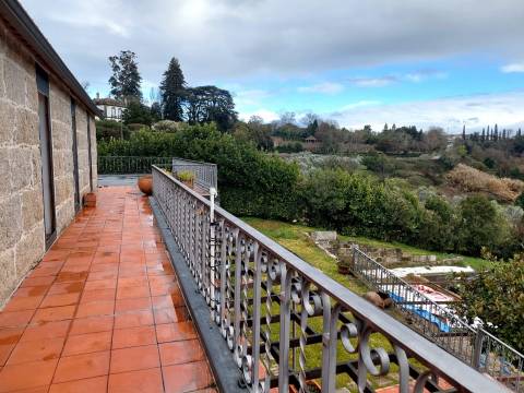 Moradia T8 em Ínsua, Penalva do Castelo