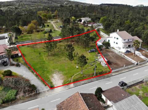 Lote de terreno para construção