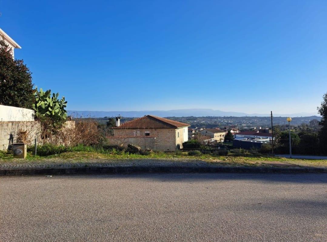 Lote de terreno para construção em Cubos, Mangualde