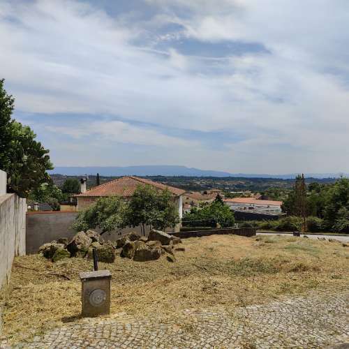 Lote de terreno para construção em Cubos, Mangualde