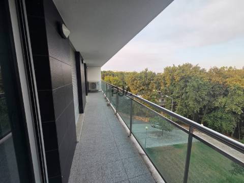 Apartamento T5 Duplex Novo, Jugueiros, Viseu