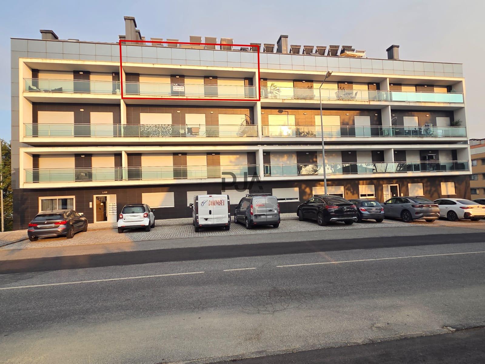 Apartamento T5 Duplex Novo, Jugueiros, Viseu