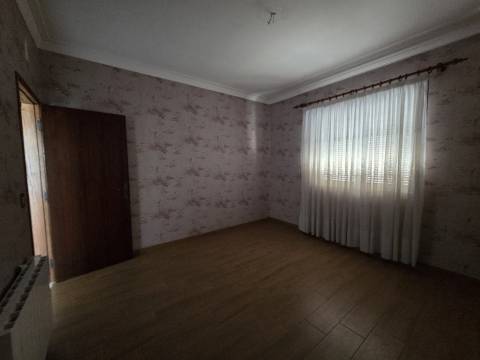 Andar Moradia T3 Arrendamento em Mangualde, Mesquitela e Cunha Alta,Mangualde