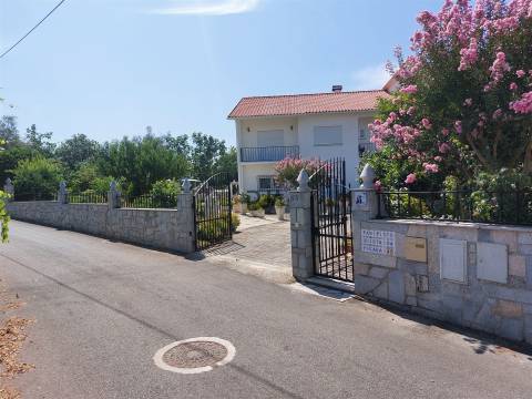 Moradia Isolada T5 em Mangualde