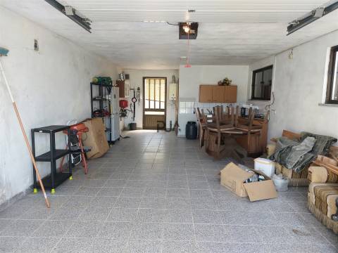 Moradia Isolada T5 em Mangualde