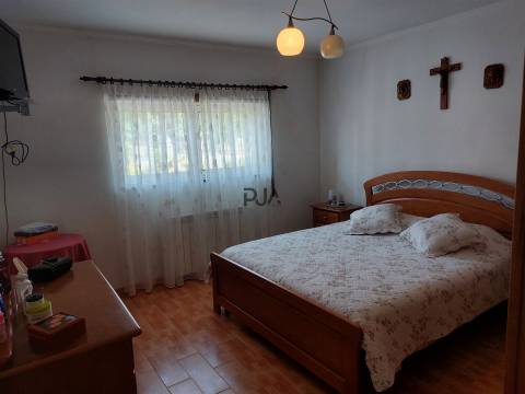 Moradia Isolada T5 em Mangualde