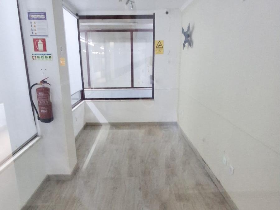 Loja para arrendar no Centro Comercial 2000 em Viseu
